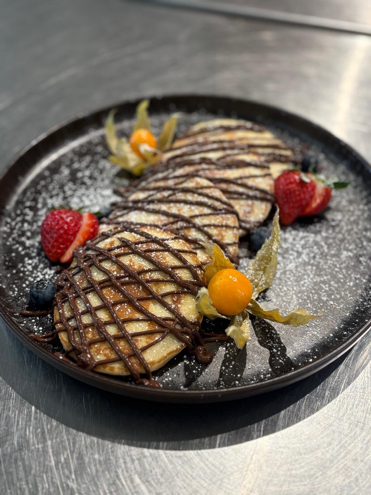 Fein angerichtetes Dessert