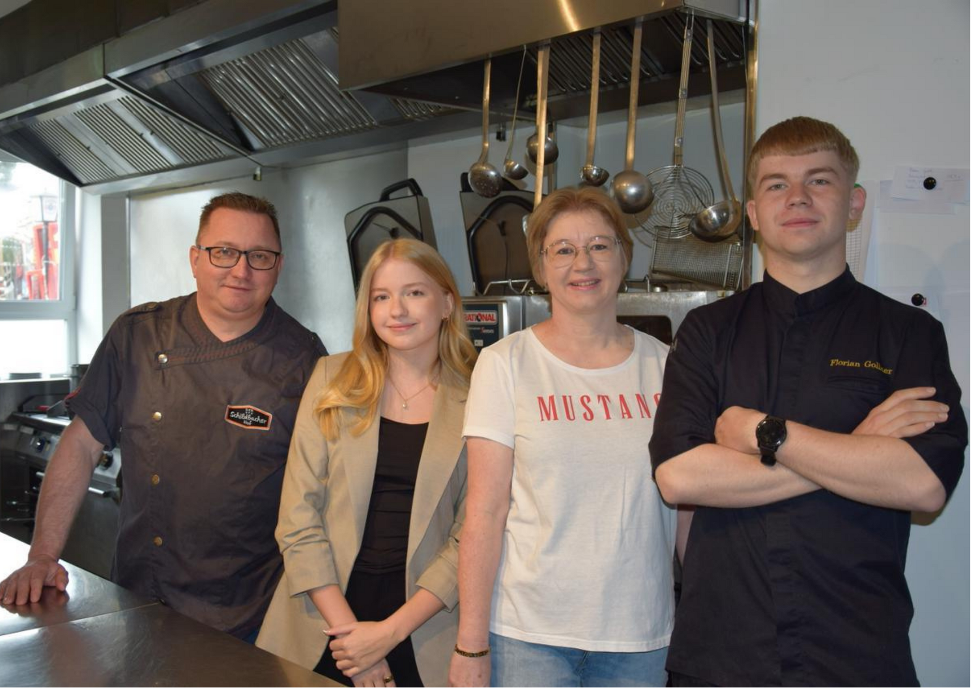 Das Küchenteam in der Küche des Schildbacherhofs